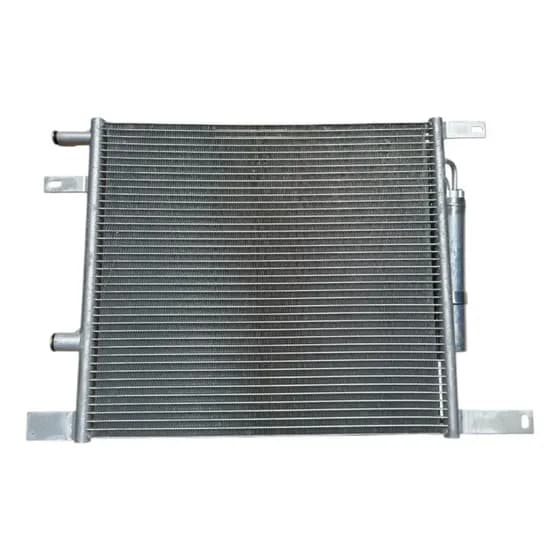 Condensador Acondicionado Nissan Versa Tiida March 2014-2019